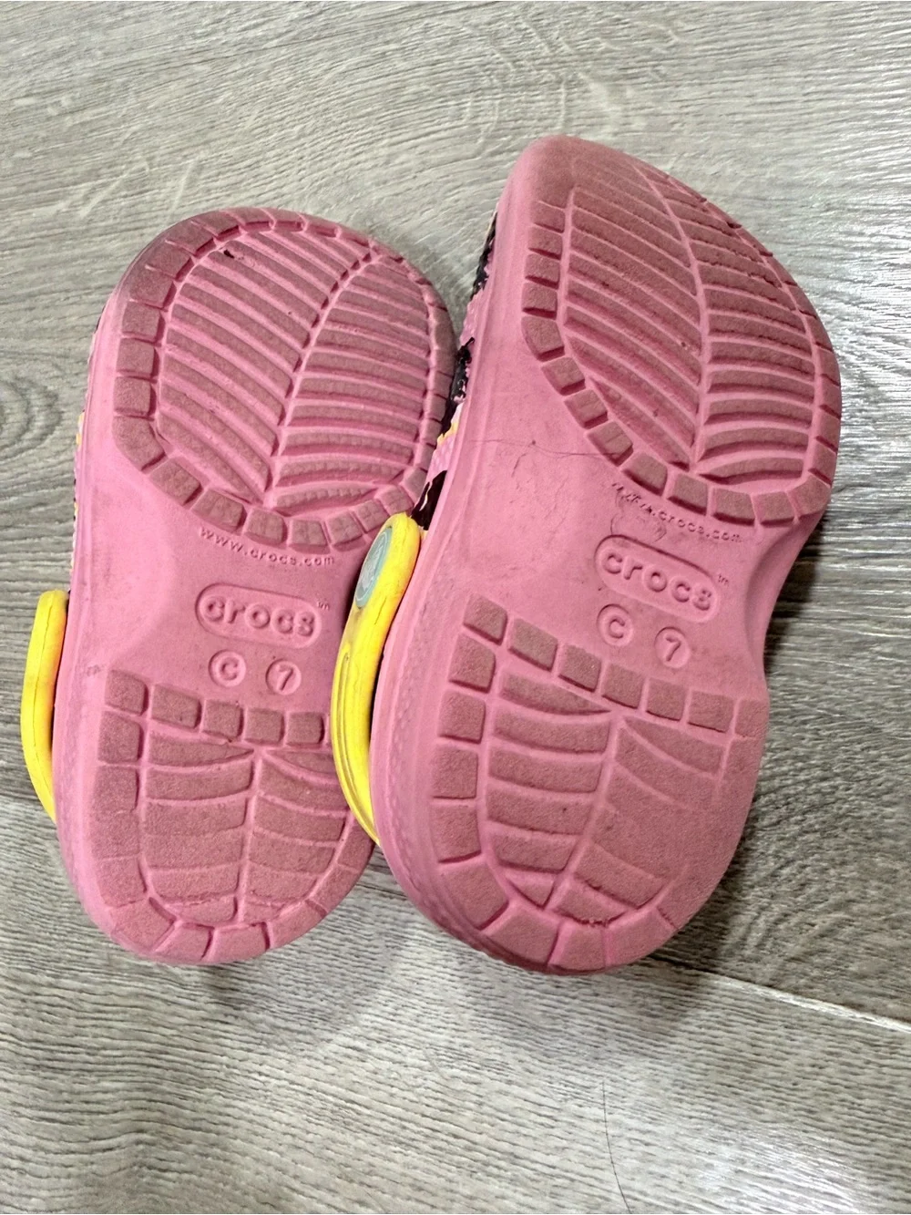 CROCS bright pink